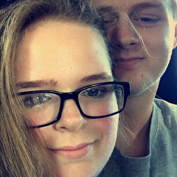 Meet your Posher, Chloe - Picture 1 of 1